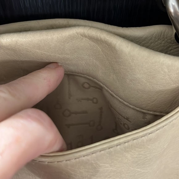 Gorgeous FOSSIL SATCHEL - Picture 4 of 12